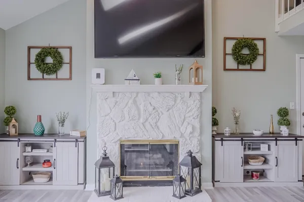 $374,900 | 5065 Spinnaker Lane, Unit E, Crown Point, IN 46307