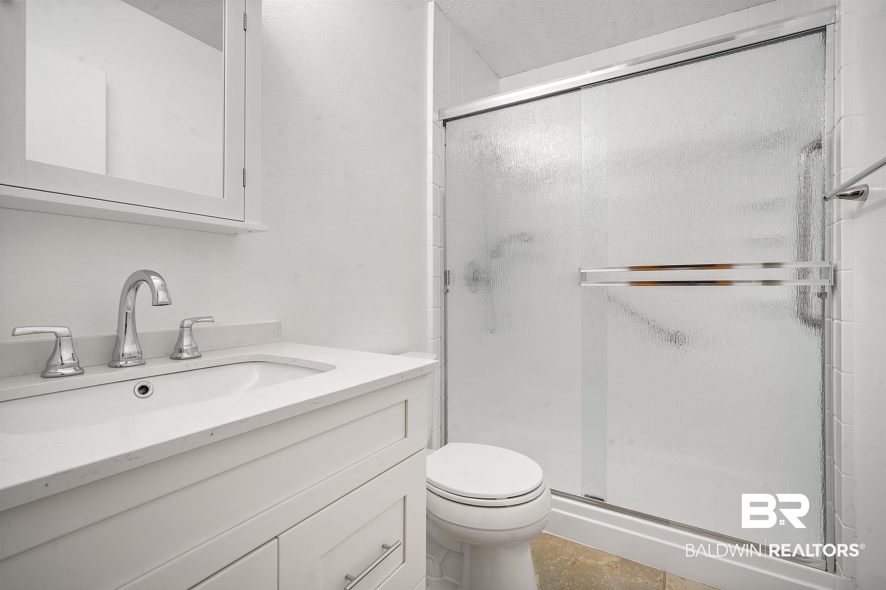 17 Cobblestone Way West Mobile, AL 36608 - Photo 15 of 30 Primary Bathroom
