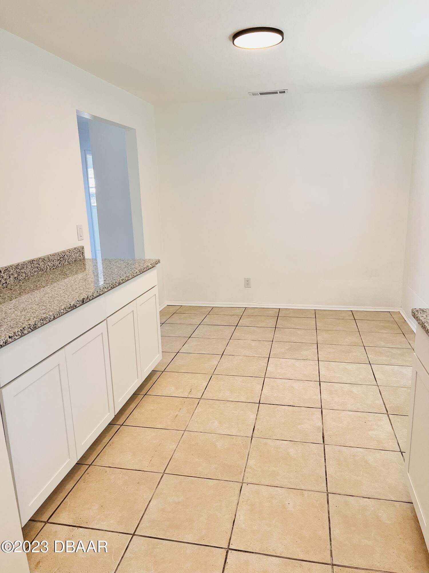 569 Lambright Road South Daytona, FL 32119 - Photo 3 of 11 pic4