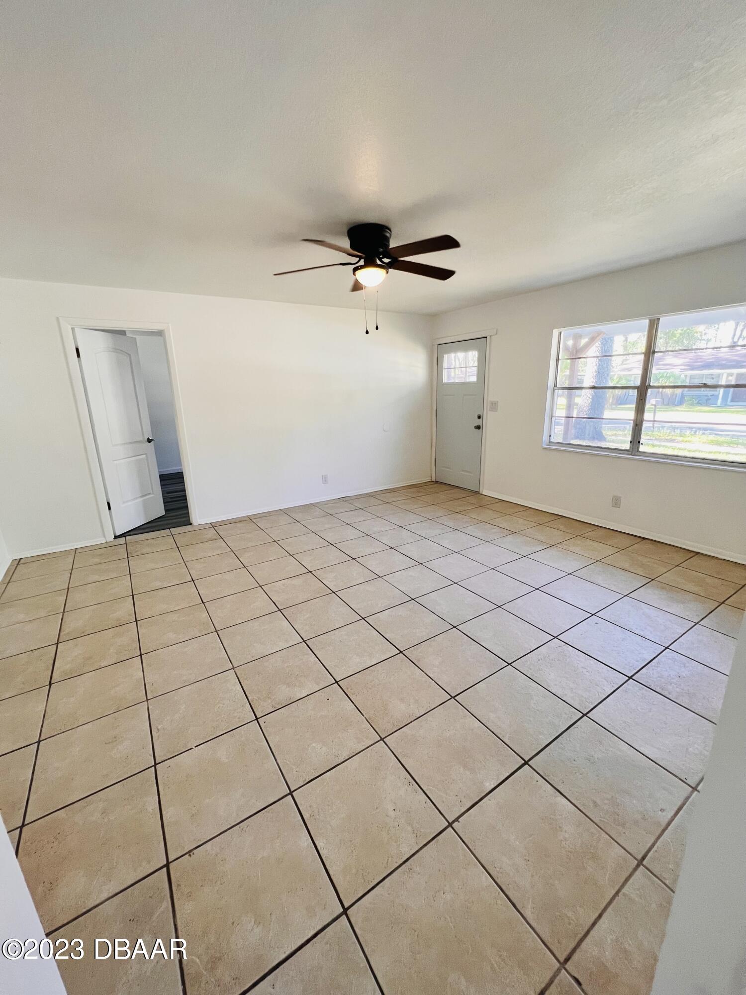 569 Lambright Road South Daytona, FL 32119 - Photo 4 of 11 pic5