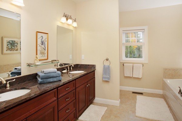 4 Granite Post Road, Unit 4 Concord, MA 01742 - Photo 5 of 20 Gallery Image 5