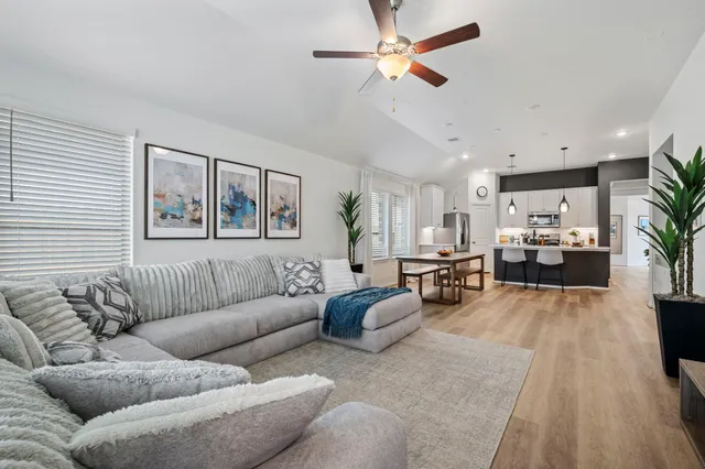 $385,000 | 248 Trapper Creek Drive, Conroe, TX 77304