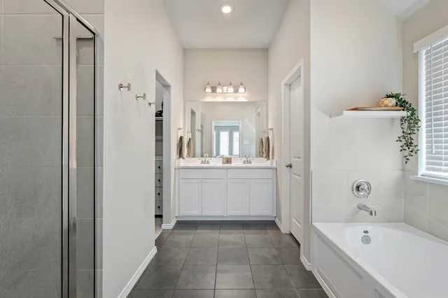 $385,000 | 248 Trapper Creek Drive, Conroe, TX 77304