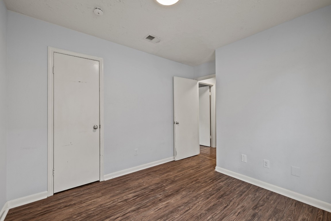 403 Buoy Road Houston, TX 77598 - Photo 16 of 22 2nd Bedroom