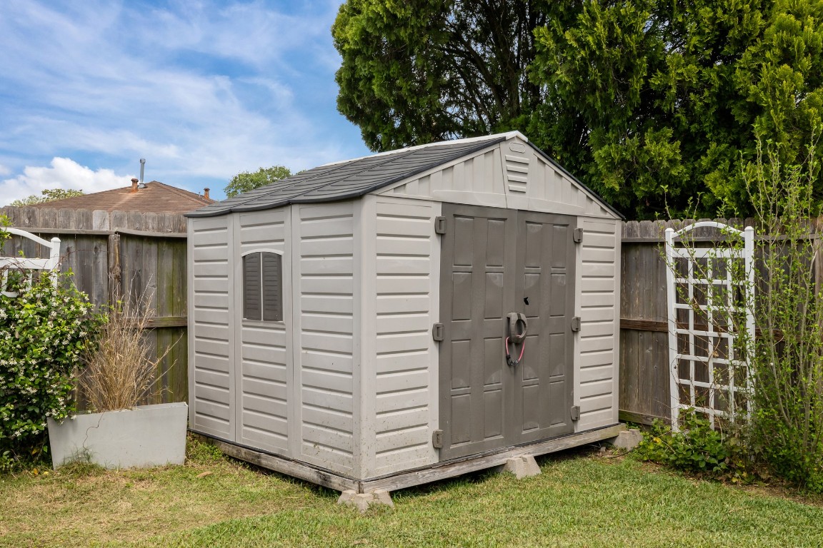 403 Buoy Road Houston, TX 77598 - Photo 21 of 22