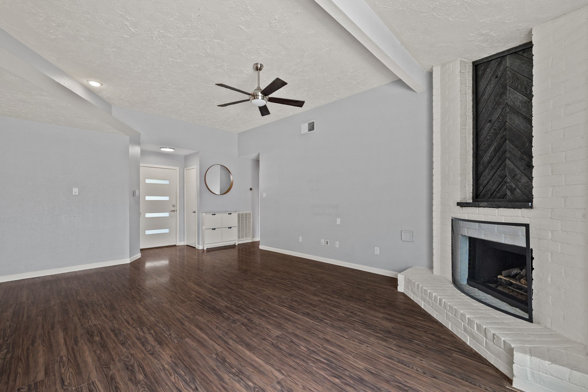 403 Buoy Road Houston, TX 77598 - Photo 5 of 22