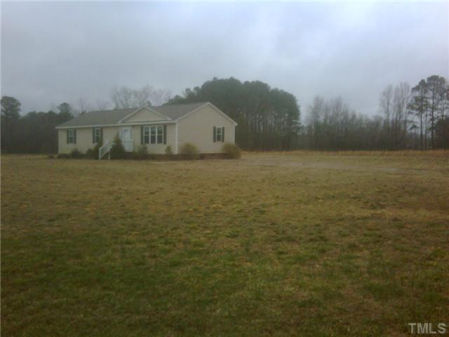 43 Phillips Road Selma, NC 27576 - Photo 2 of 7 Gallery Image 2