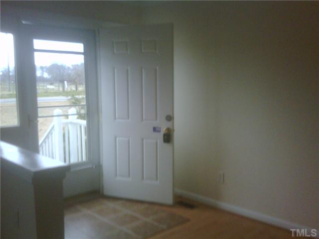 43 Phillips Road Selma, NC 27576 - Photo 4 of 7 Entry Foyer