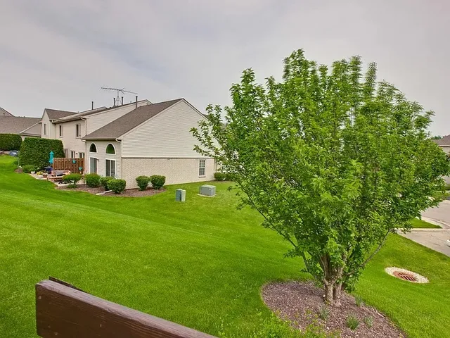 $255,000 | 1716 Pine Street, McHenry, IL 60051