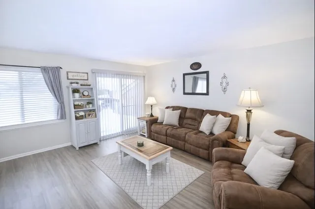 $255,000 | 1716 Pine Street, McHenry, IL 60051