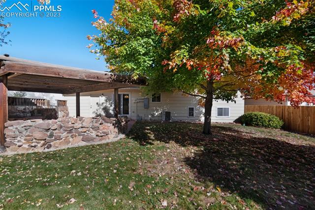 4659 Ridgeglen Road Colorado Springs, CO 80918 - Photo 30 of 40