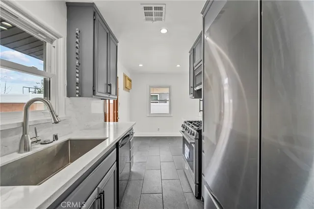 $750,000 | 23065 16th Street, Newhall, CA 91321