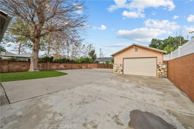 $750,000 | 23065 16th Street, Newhall, CA 91321