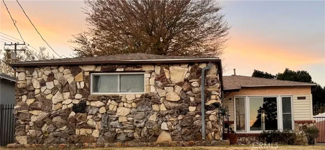 $750,000 | 23065 16th Street, Newhall, CA 91321