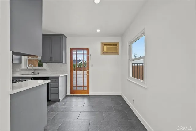 $750,000 | 23065 16th Street, Newhall, CA 91321