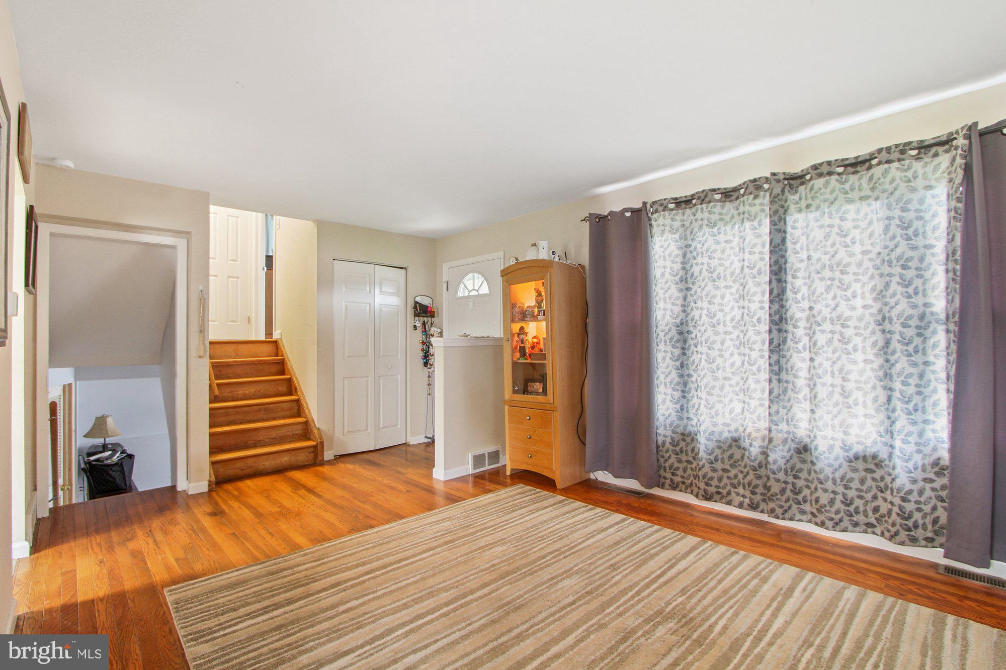 1208 Devers Road York, PA 17404 - Photo 5 of 28