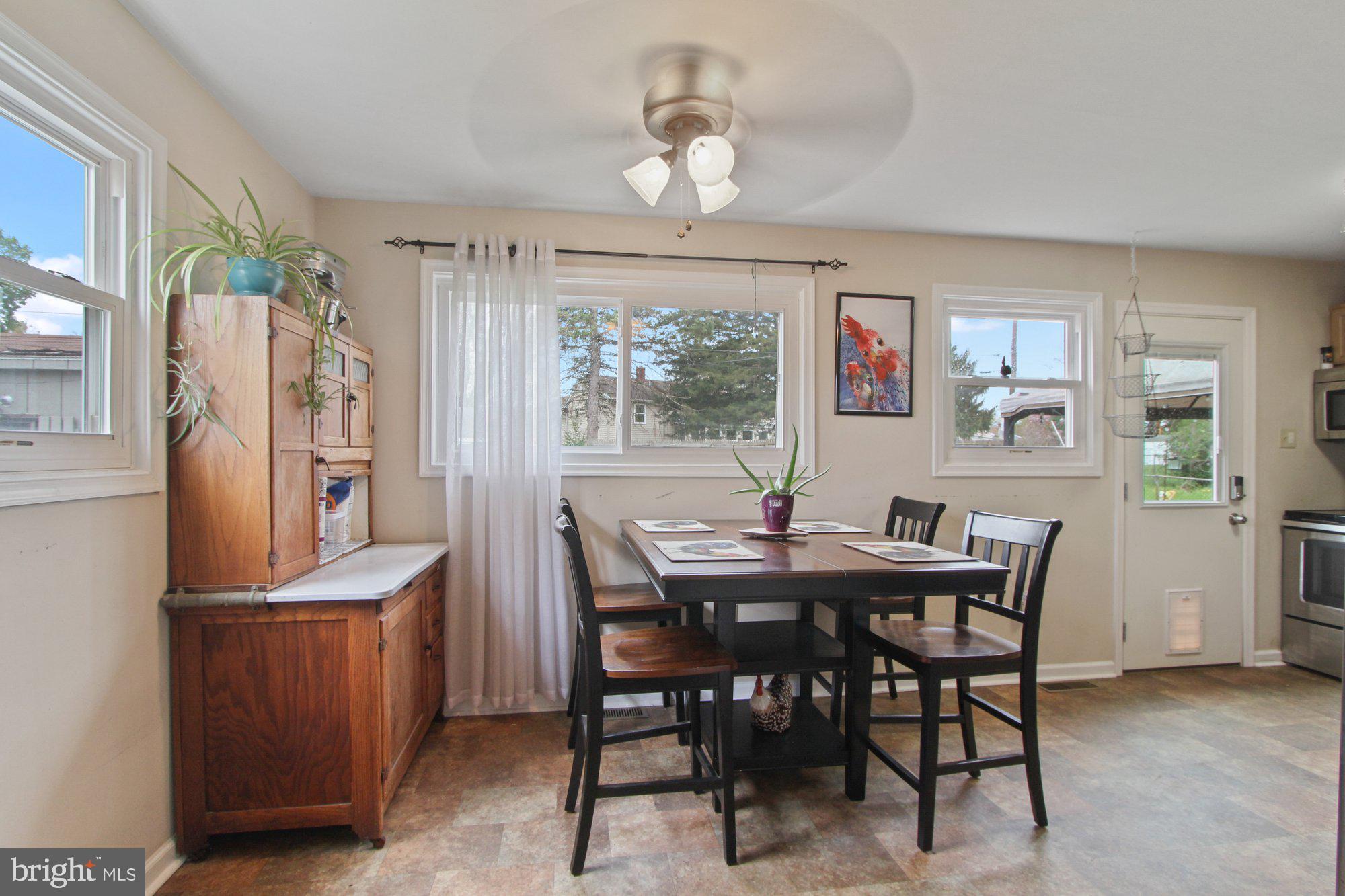 1208 Devers Road York, PA 17404 - Photo 7 of 28