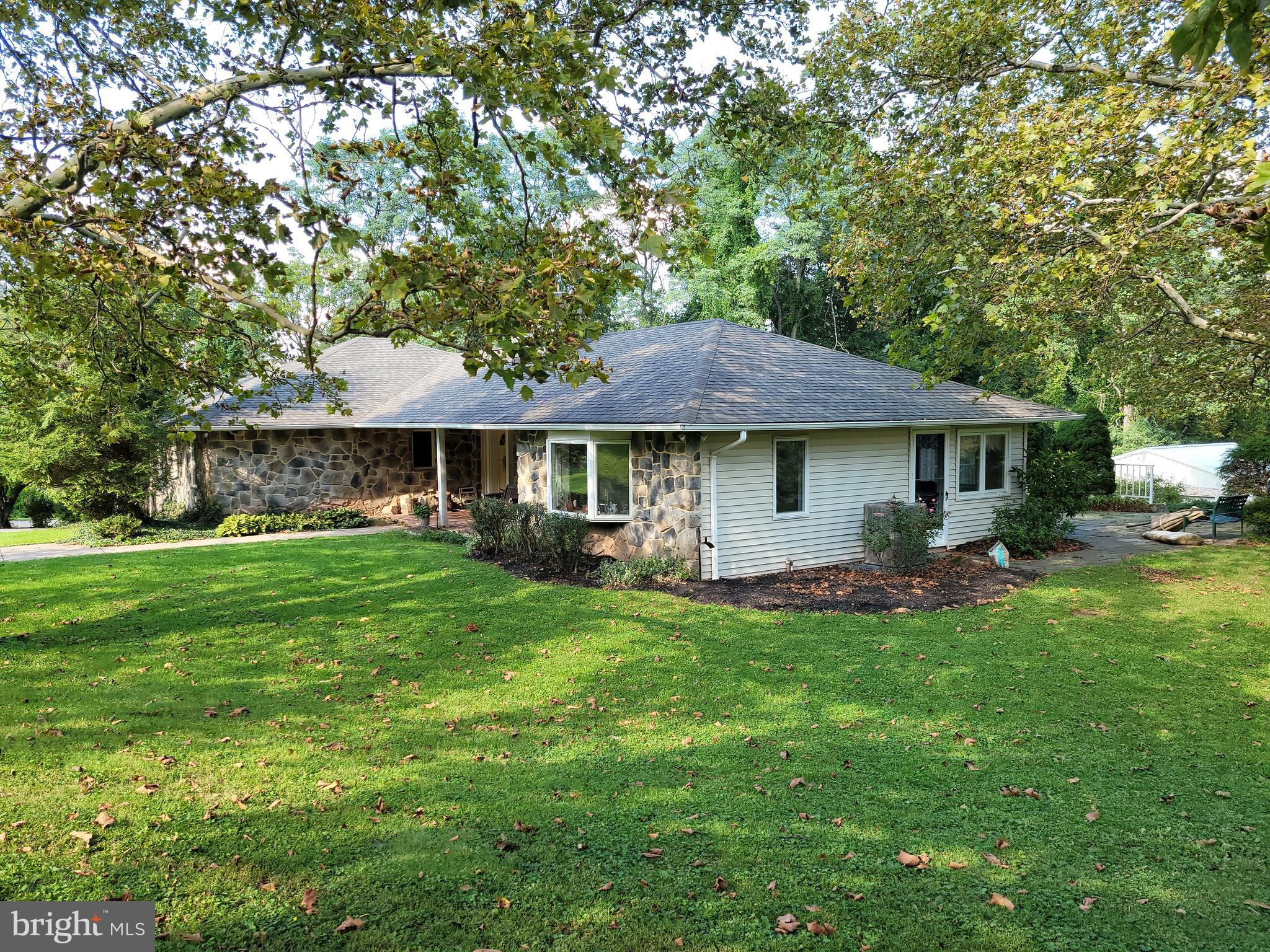 1193 Temple Road Pottstown, PA 19465 - Photo 2 of 19