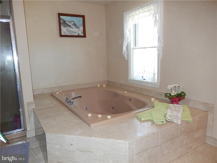 1193 Temple Road Pottstown, PA 19465 - Photo 10 of 19