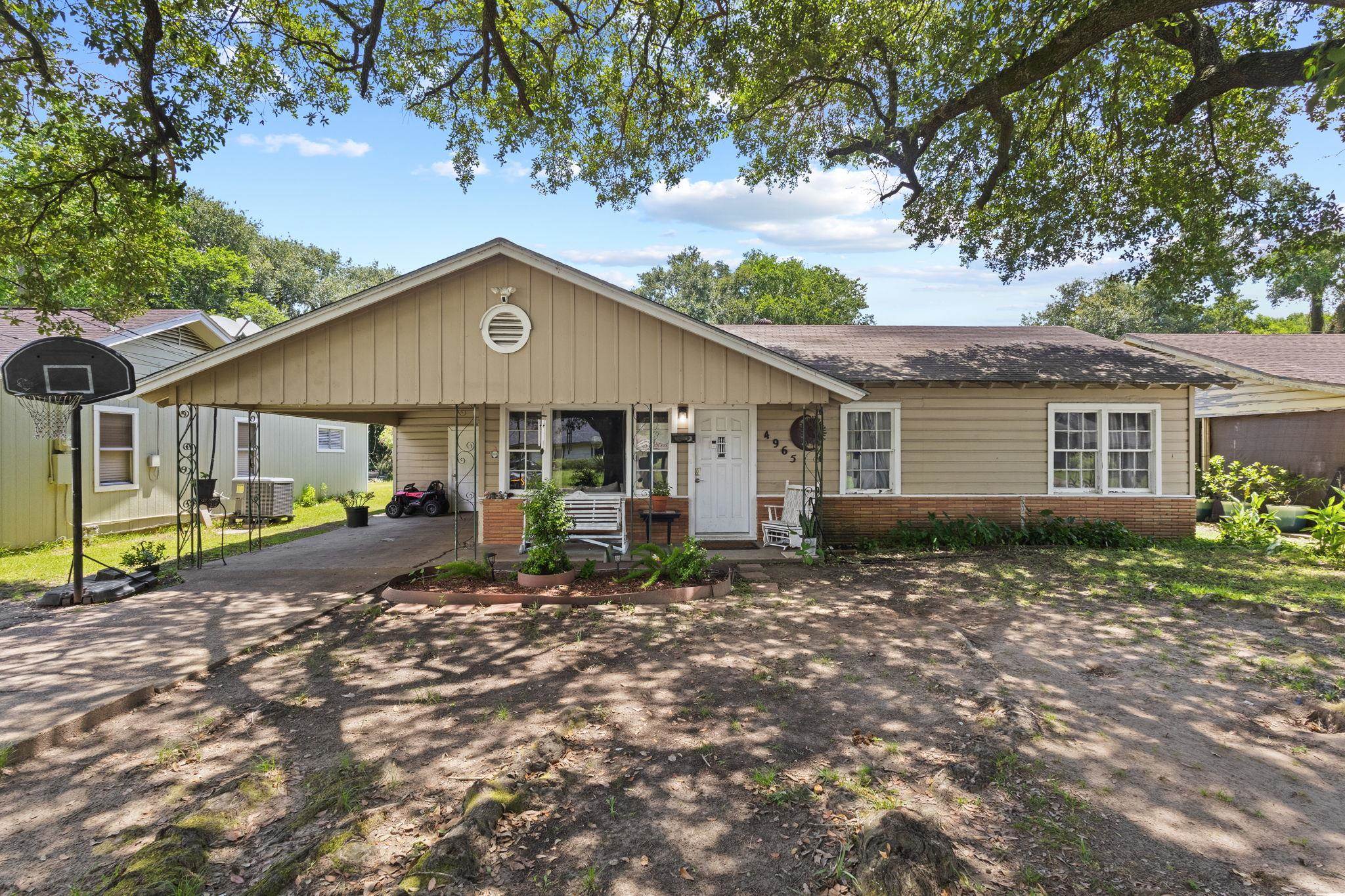 4965 Park Street Beaumont, TX 77705 - Photo 1 of 27