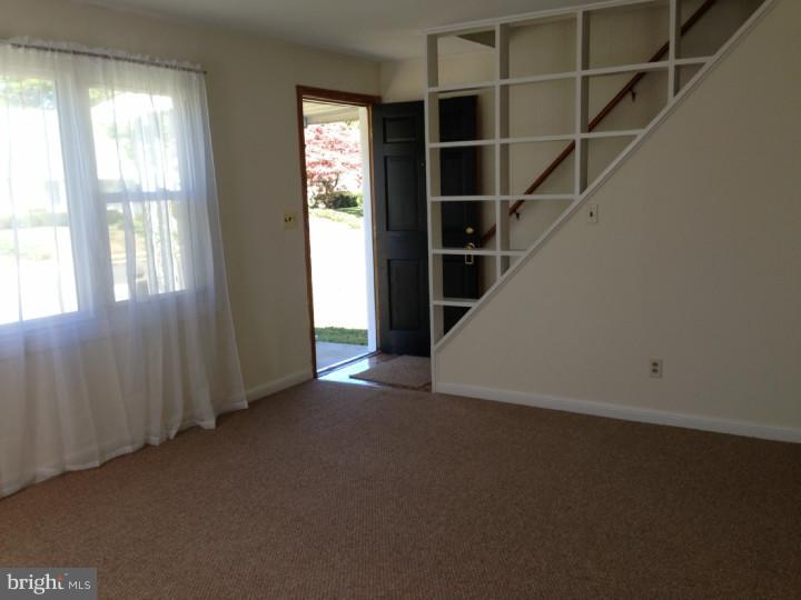 5 Weston Road Ewing, NJ 08618 - Photo 5 of 15