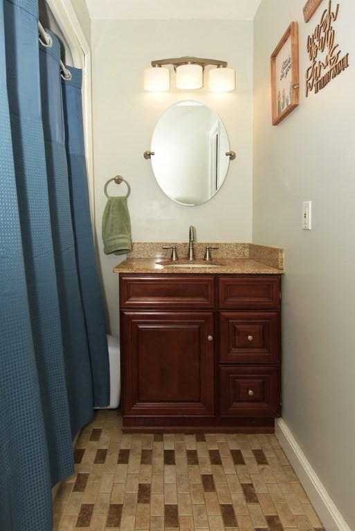 6 Sinclair Street Billerica, MA 01821 - Photo 10 of 38 Gallery Image 10