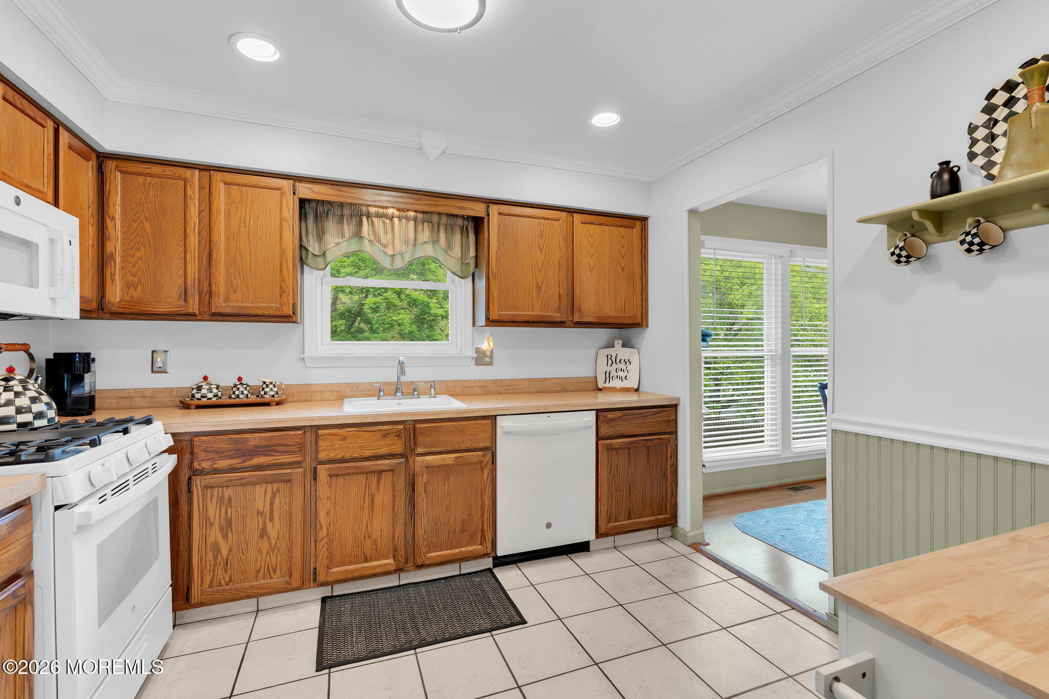 26 Sweet Gum Road Howell, NJ 07731 - Photo 15 of 35 25-web-or-mls-DSC04838