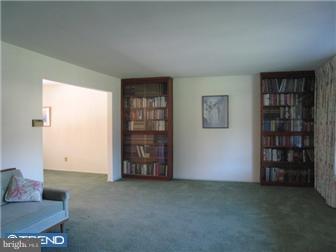 440 Lawrence Road Huntingdon Valley, PA 19006 - Photo 4 of 12 Living Room