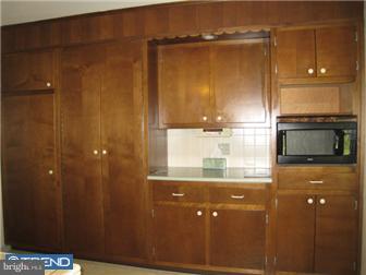 440 Lawrence Road Huntingdon Valley, PA 19006 - Photo 7 of 12 Kitchen