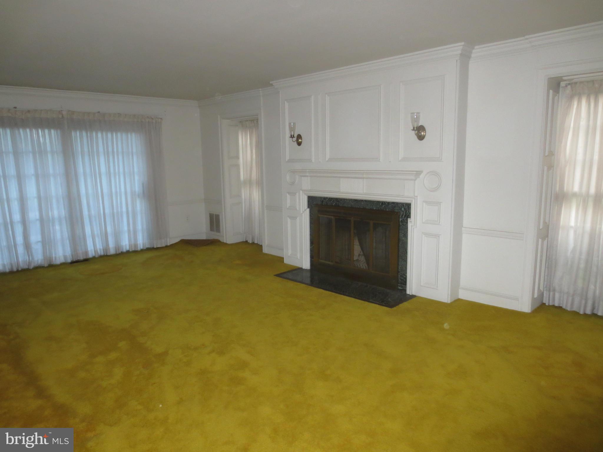 2615 Briggs Chaney Road Silver Spring, MD 20905 - Photo 6 of 12 Living Room