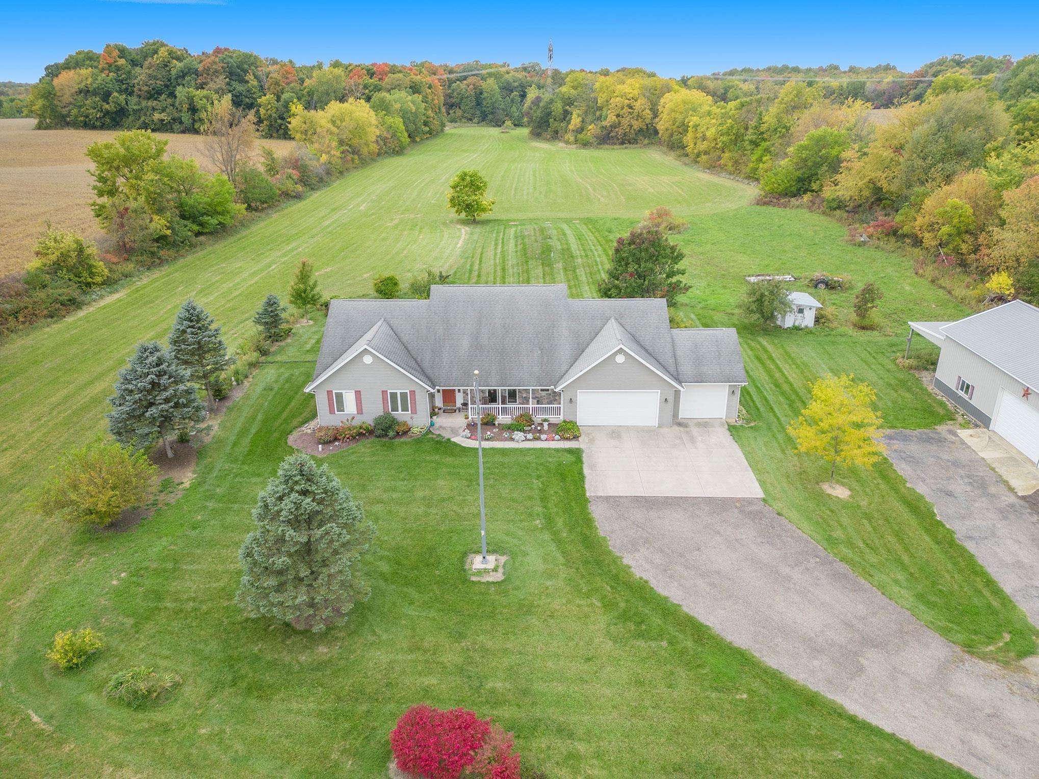 67601 Pine Road North Liberty, IN 46554 - Photo 2 of 36