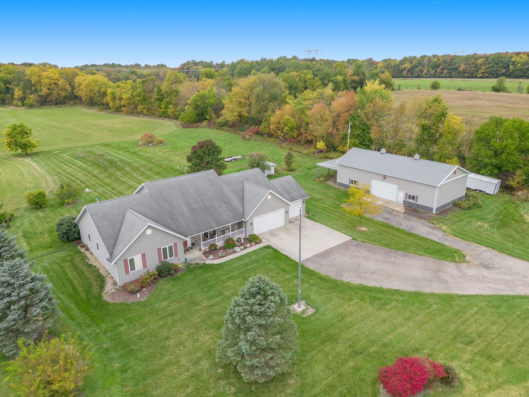 67601 Pine Road North Liberty, IN 46554 - Photo 4 of 36