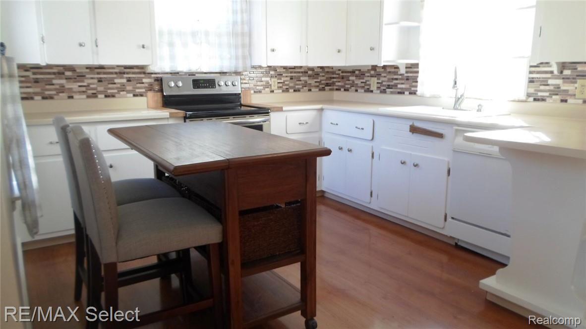 5216 East Stanley Road Flint, MI 48506 - Photo 9 of 37 SAM_5065.JPG