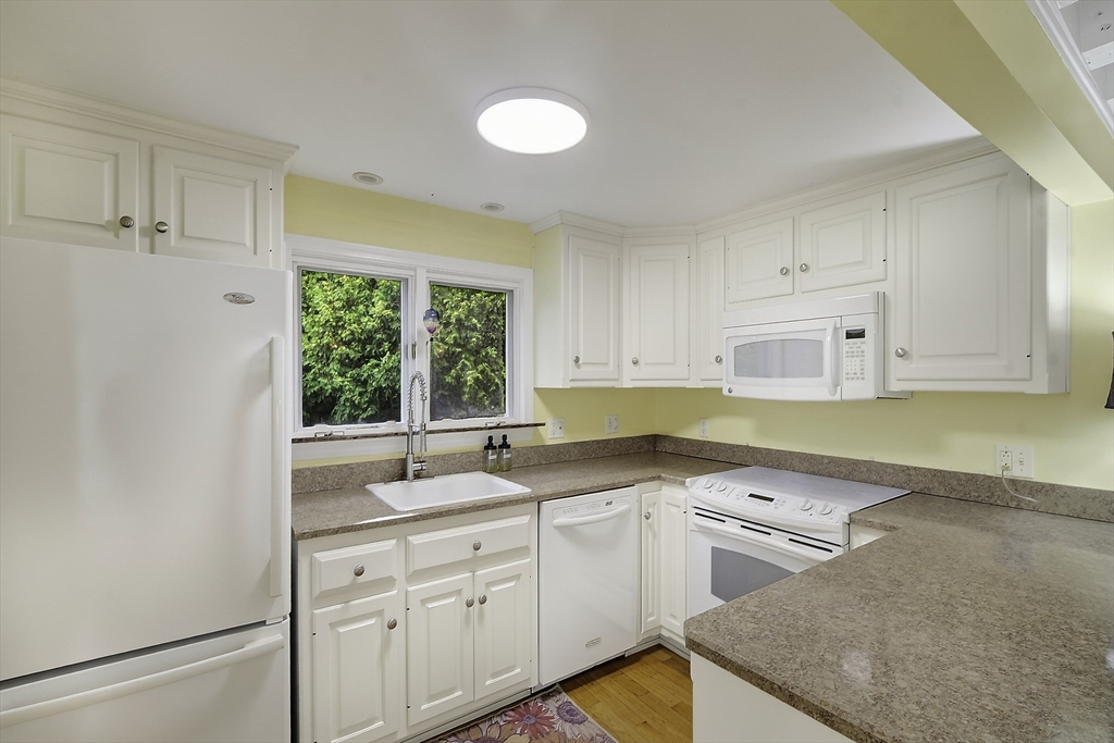 39 Leland Road Norfolk, MA 02056 - Photo 21 of 37 Gallery Image 21