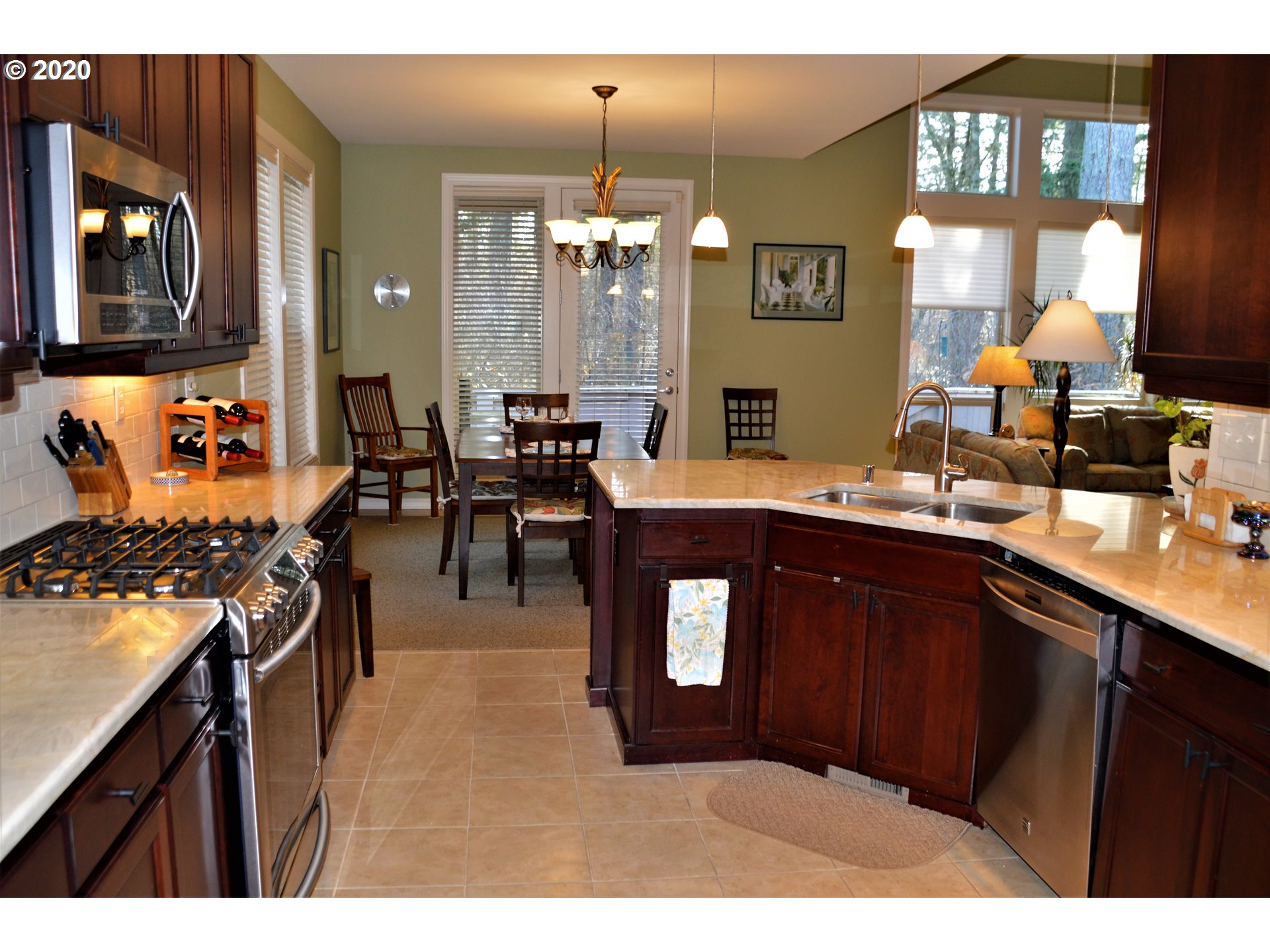 19717 Southeast 26th Way Camas, WA 98607 - Photo 6 of 23 Gallery Image 6