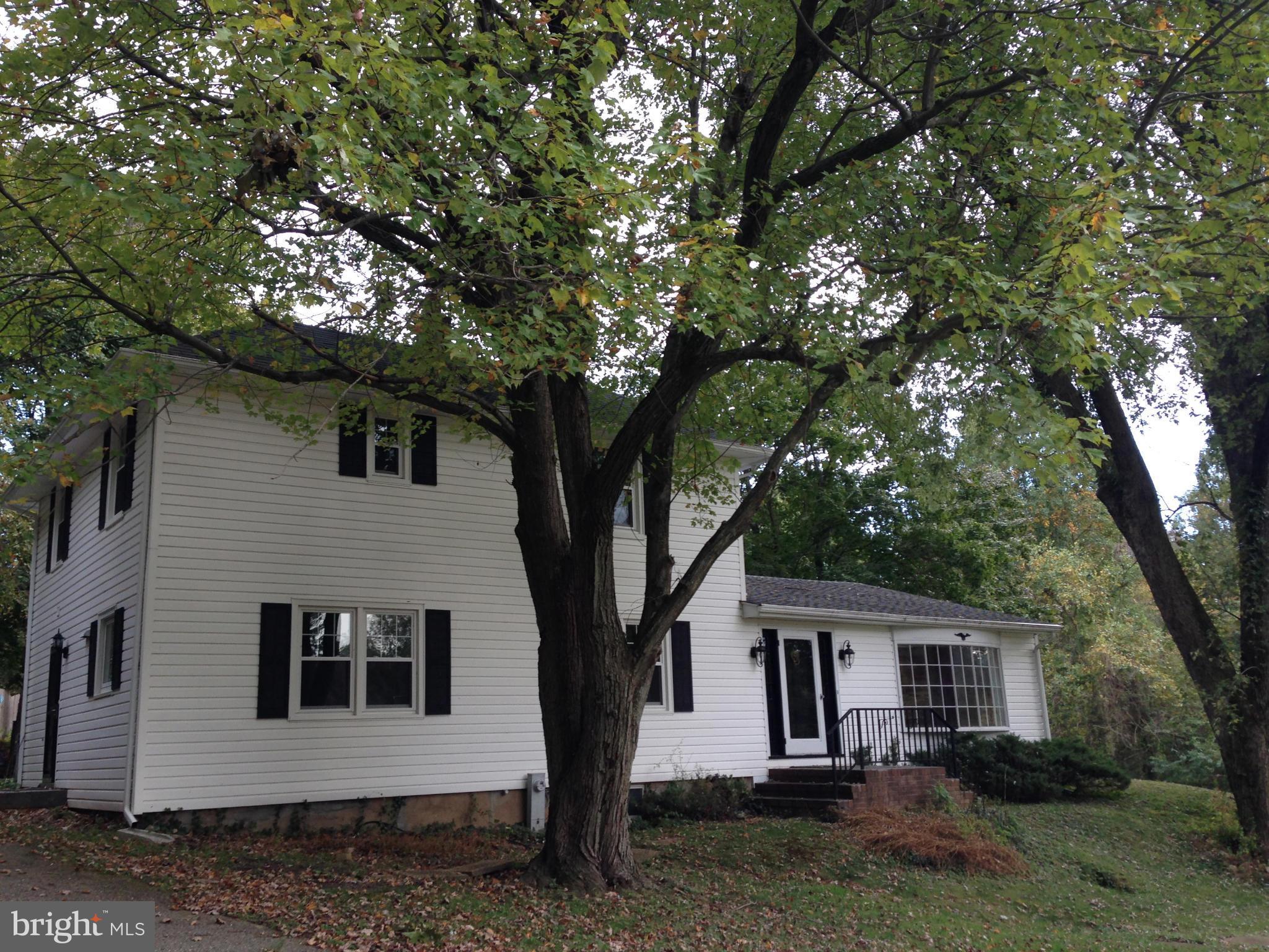 12168 Falls Road Cockeysville, MD 21030 - Photo 2 of 6 Exterior (Rear)