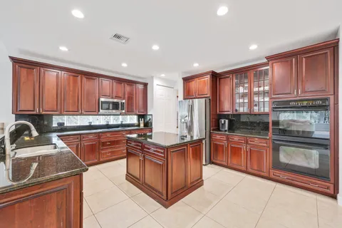 $1,599,999 | 19219 North Creekshore Court, Boca Raton, FL 33498