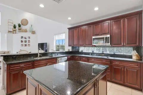 $1,599,999 | 19219 North Creekshore Court, Boca Raton, FL 33498