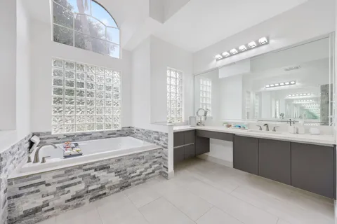 $1,599,999 | 19219 North Creekshore Court, Boca Raton, FL 33498