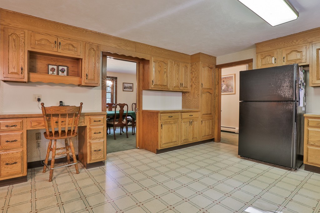11 Bridle Path Canton, MA 02021 - Photo 8 of 24 Gallery Image 8