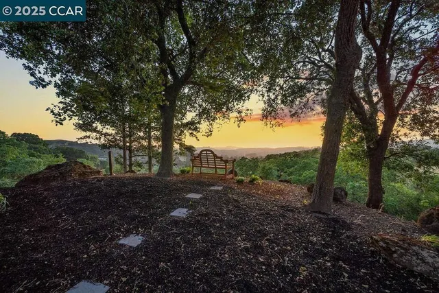 $6,995,000 | 575 Morecroft Road, Lafayette, CA 94549