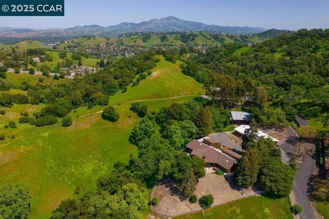 $6,995,000 | 575 Morecroft Road, Lafayette, CA 94549