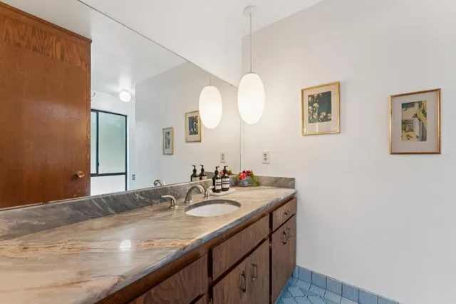 $6,995,000 | 575 Morecroft Road, Lafayette, CA 94549