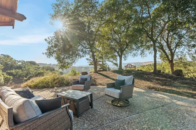 $6,995,000 | 575 Morecroft Road, Lafayette, CA 94549