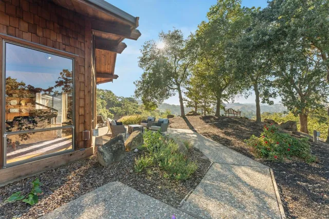 $6,995,000 | 575 Morecroft Road, Lafayette, CA 94549