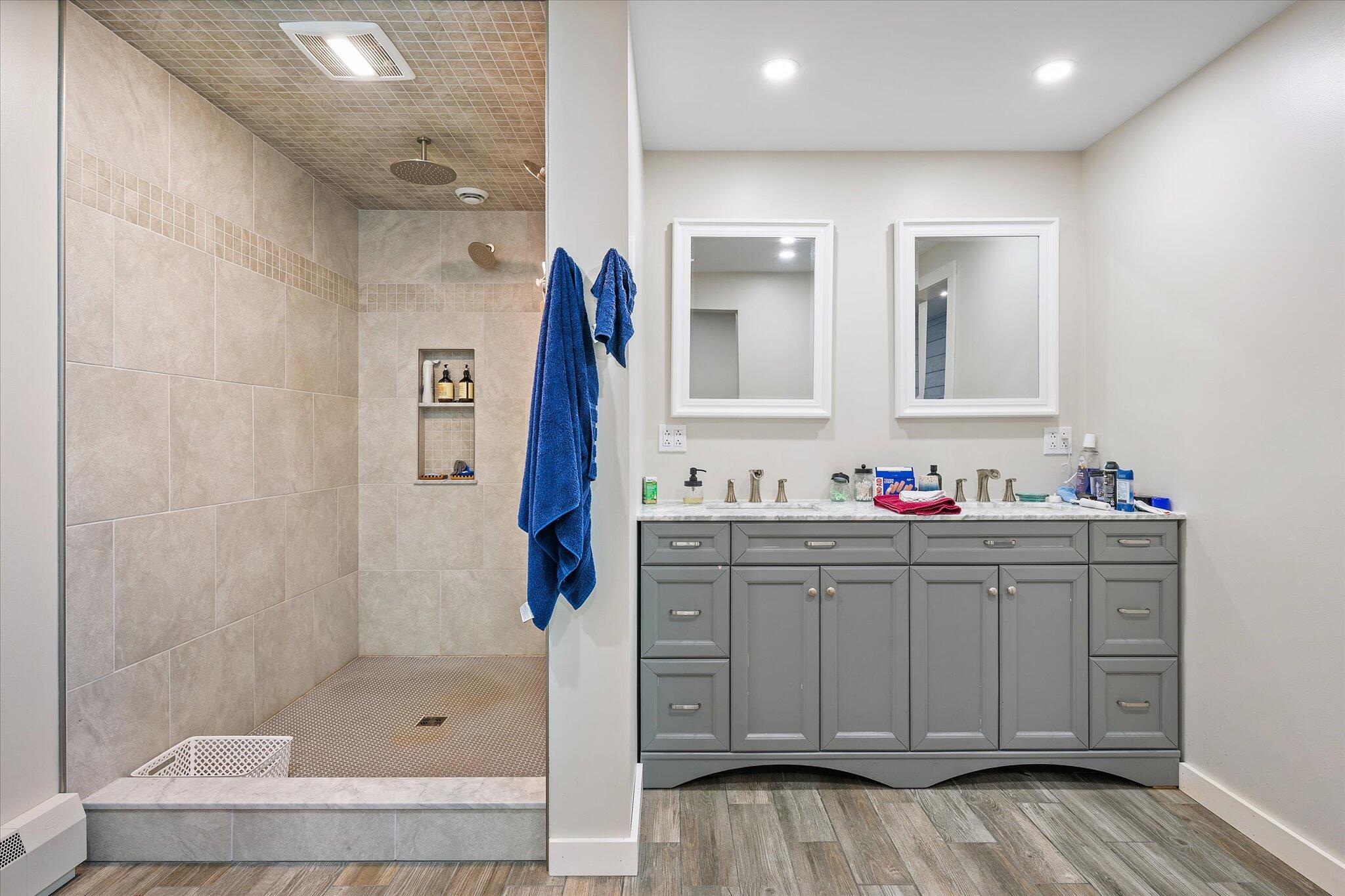 133 Hart Street Newport, ME 04953 - Photo 20 of 58 20-Primary Bathroom