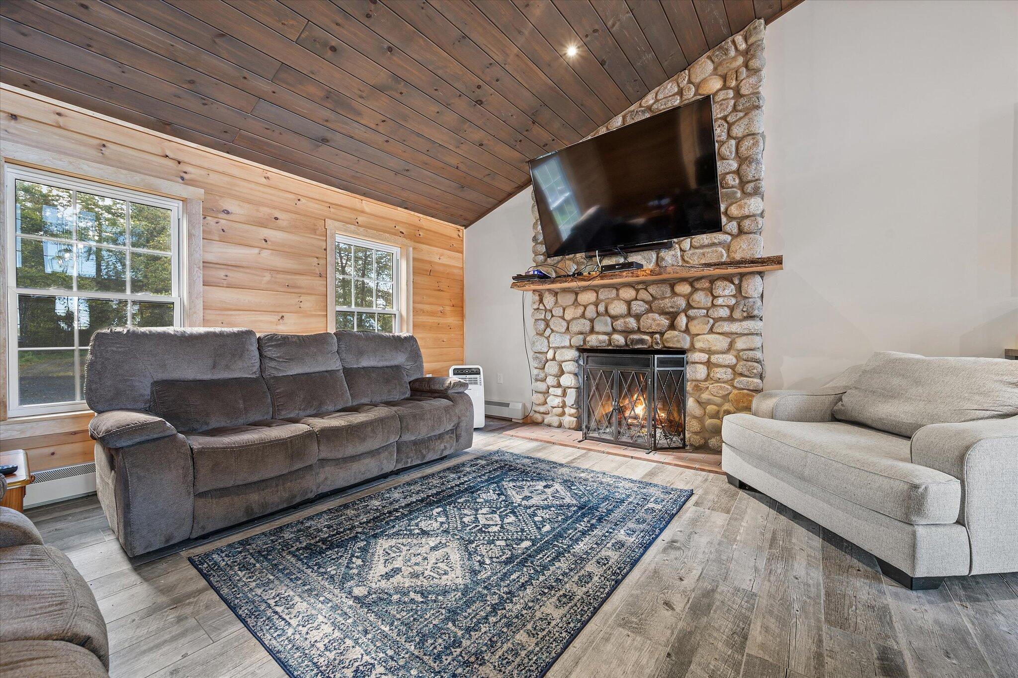 133 Hart Street Newport, ME 04953 - Photo 10 of 58 10-Living Room