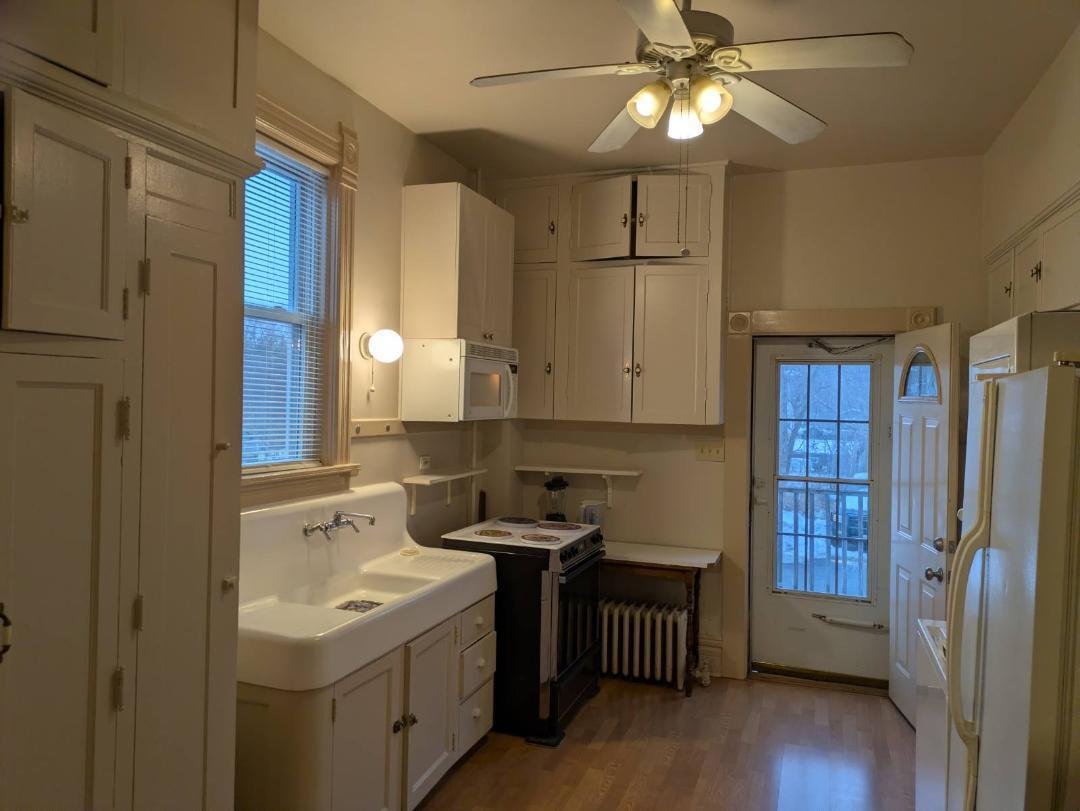 328 West St Charles Road Lombard, IL 60148 - Photo 10 of 41