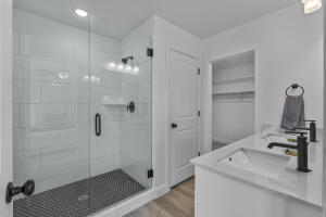 885 Bright Rdg Lane, Unit 1436 St. George, UT 84790 - Photo 18 of 19 Sunbrook Primary Bathroom 1