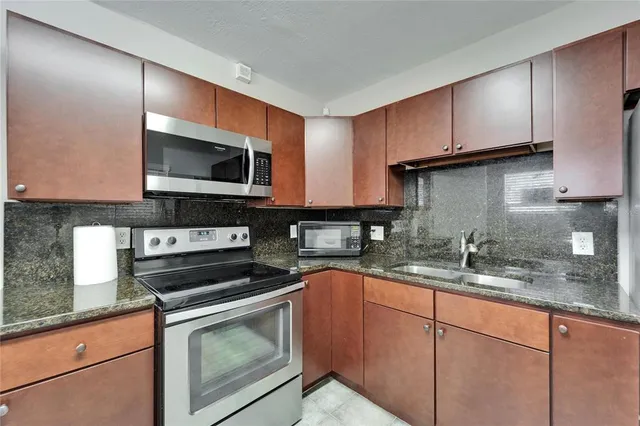 $850,000 | 126 Ridgewood Avenue, Brandon, FL 33510